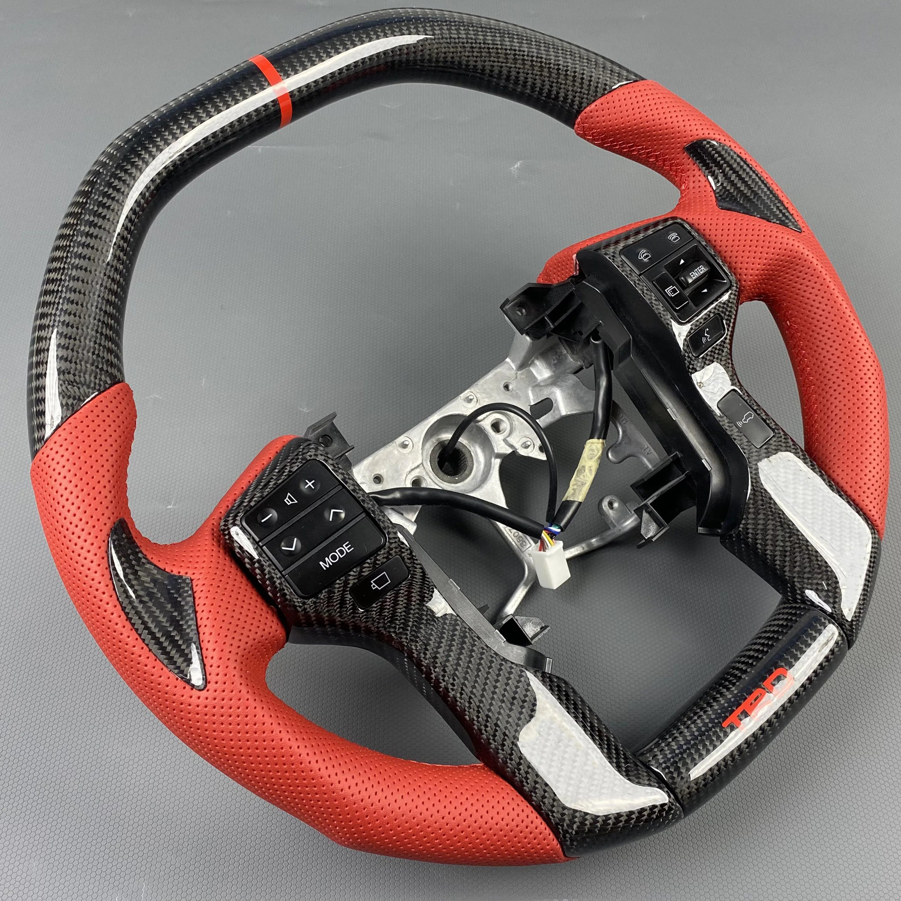 Customized Carbon Fiber Steering Wheel For Toyota Tundra 2014, 2015, 2016, 2017, 2018, 2019, 2022/Tacoma 2010-2016
