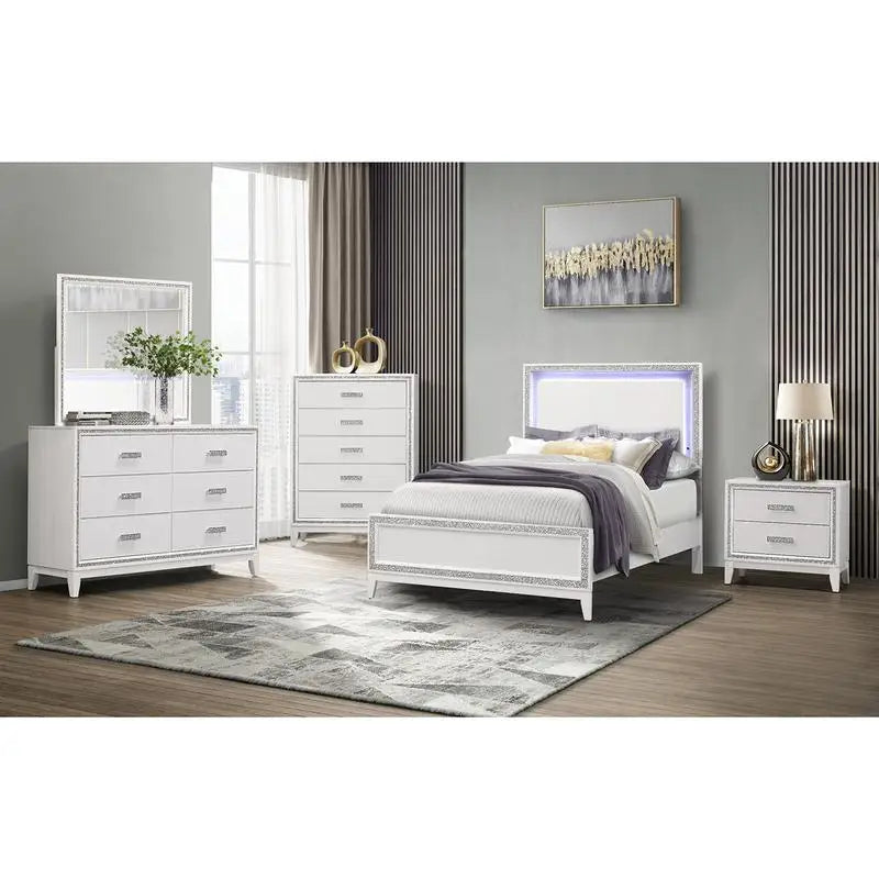 White 5-Piece Queen Bedroom Set with Bed, Dresser, Nightstands, and Mirror