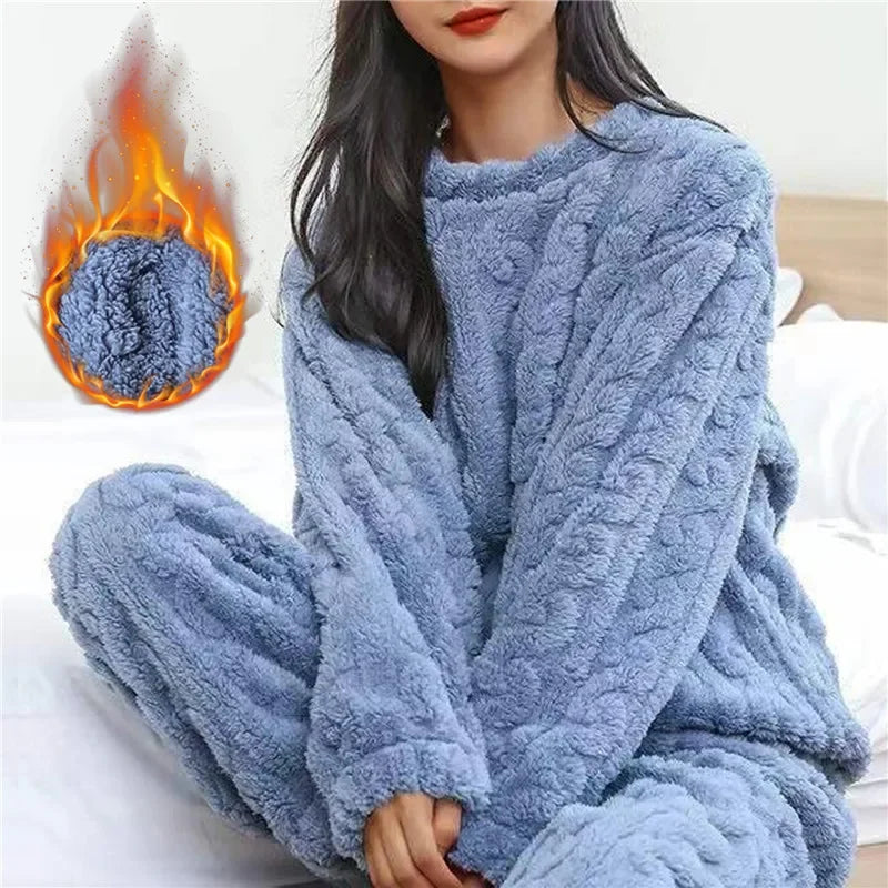 Women's Winter  Velvet Pajamas Set Thickened Fluffy O-Neck Two-Piece Home Wear, Loungewear, Leisure Pajamas for Cold Weather