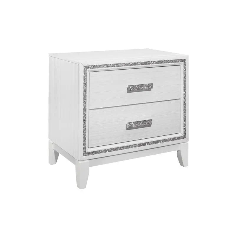 White 5-Piece Queen Bedroom Set with Bed, Dresser, Nightstands, and Mirror