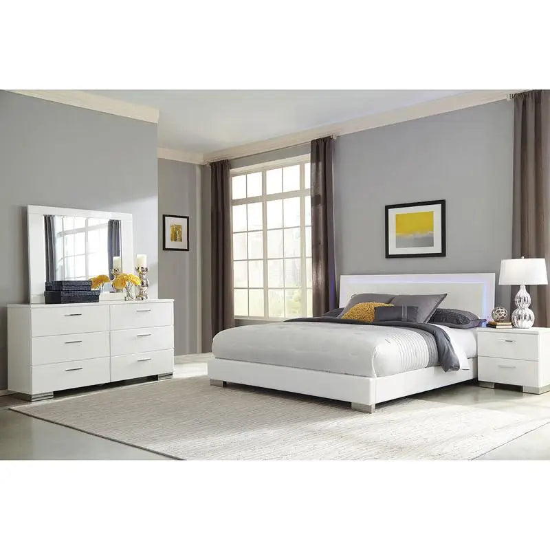 4-Pc High Gloss Eastern King Bedroom Set