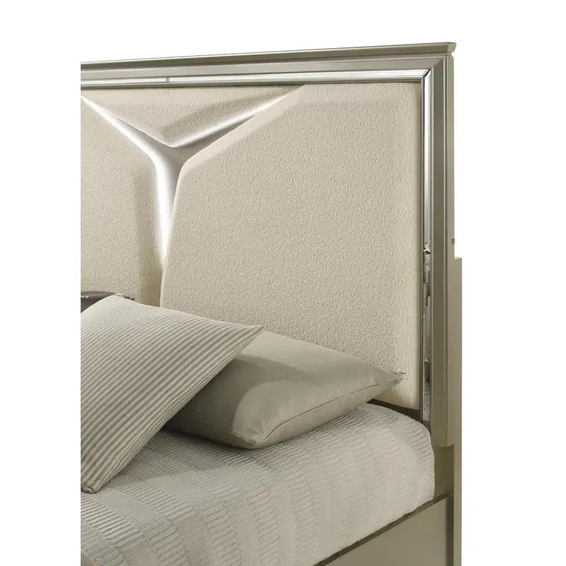 Modern Queen 4-Piece Bedroom Set with LED Headboard & Wooden Frame