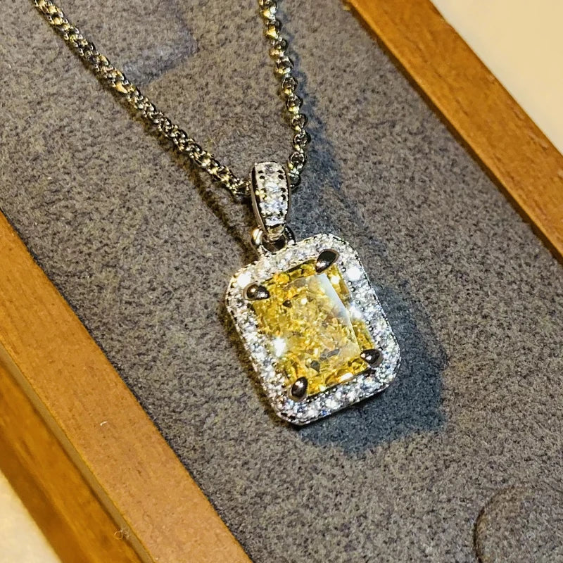 Luxury Yellow Cubic Zirconia Pendant Necklace for Women Noble Wedding Anniversary Gift Temperament Elegant Lady Jewelry