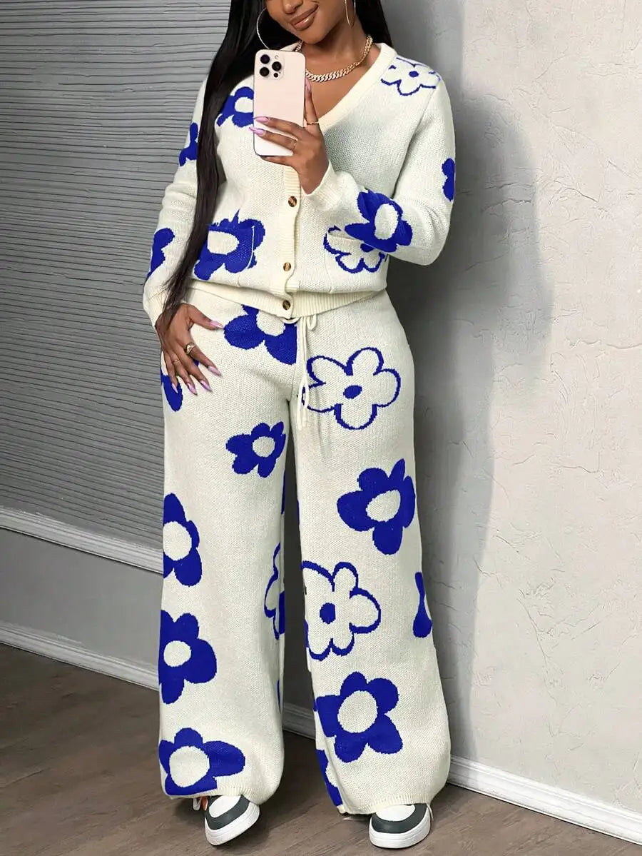 Green Floral Knit Two-Piece Set for Women - V-Neck Cardigan & Wide-Leg Pants, Casual Autumn/ Winter Outfit