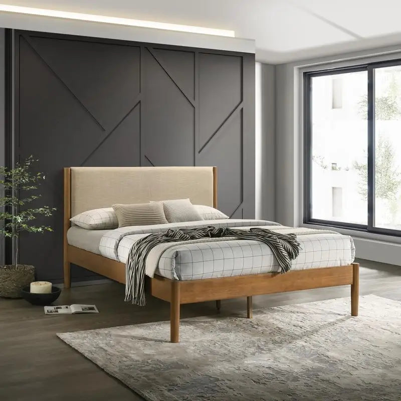 5-Piece Rubberwood Queen Bedroom Set with : Dresser, Mirror, Nightstand, and Chest, Textured Upholstered in Polyester