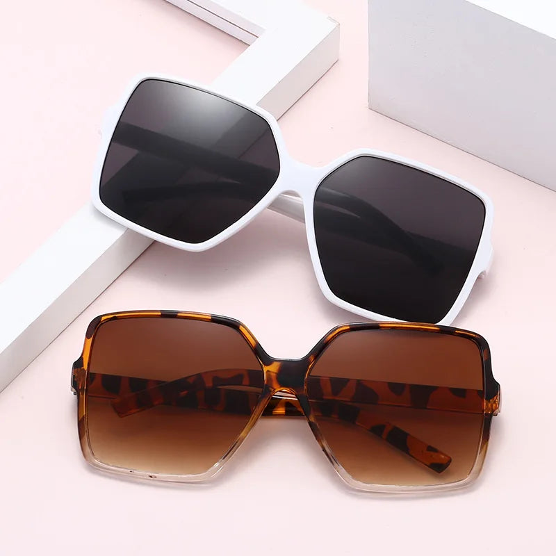 New Vintage Sunglasses Women/ Square Big Frame Sun Glasses Female Brand Designer Retro Shades Fashion