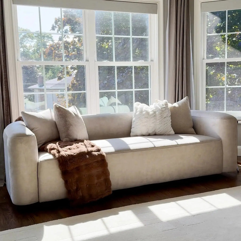 Luxury Modern Tight Curved Back Velvet Sofa, Minimalist Style Comfy Couch for Living Room Apartment, 3 Seater, Cream