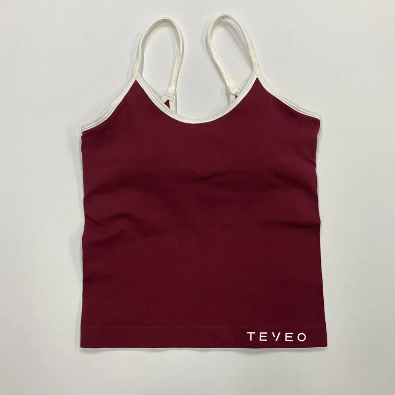 TEVEO – Yoga Outfits with Curves for Females, Ensemble for Sports with Breathable Fabric