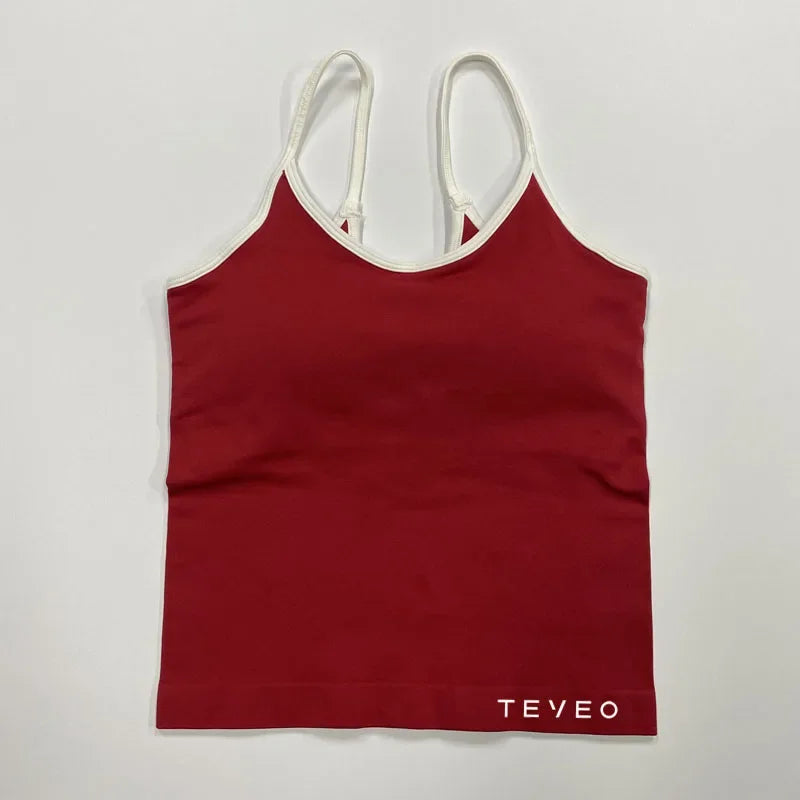 TEVEO – Yoga Outfits with Curves for Females, Ensemble for Sports with Breathable Fabric