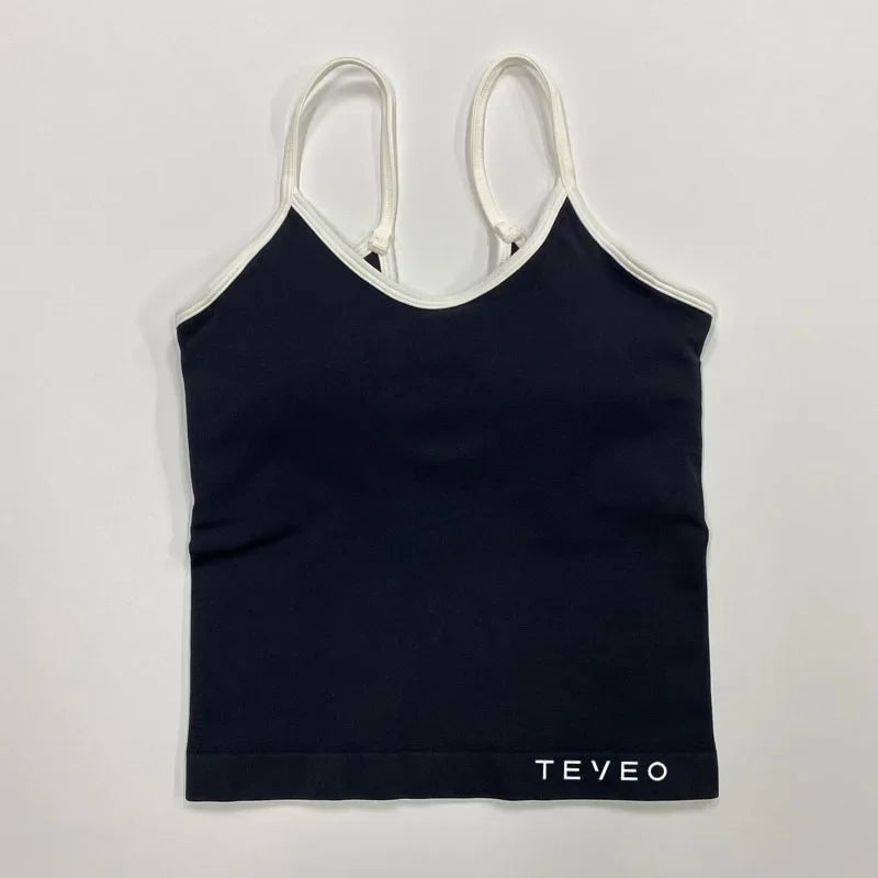 TEVEO – Yoga Outfits with Curves for Females, Ensemble for Sports with Breathable Fabric