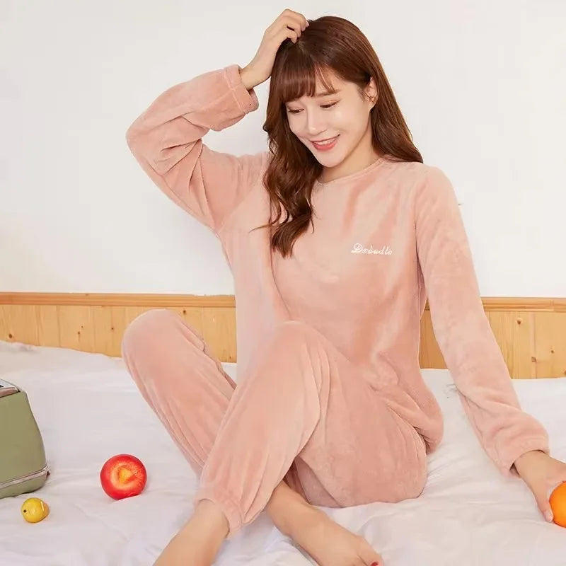 Women's Autumn and Winter Warm Pants Coral Velvet Pajama Set/ Loose Fitting Home Clothing/ Outdoor/ Women's Oversized Pajamas