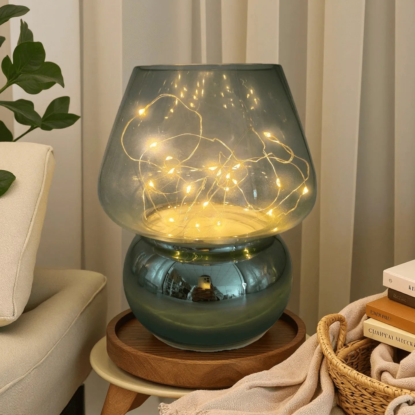 Glass Mushroom Table Lamp/ Battery Operated, Cute Mushroom Shaped LED Fairy Light, Portable Mini Glass Night Light for Bedroom Decor/ Corner Ambient Lighting, Battery Powered (Battery Not Included)