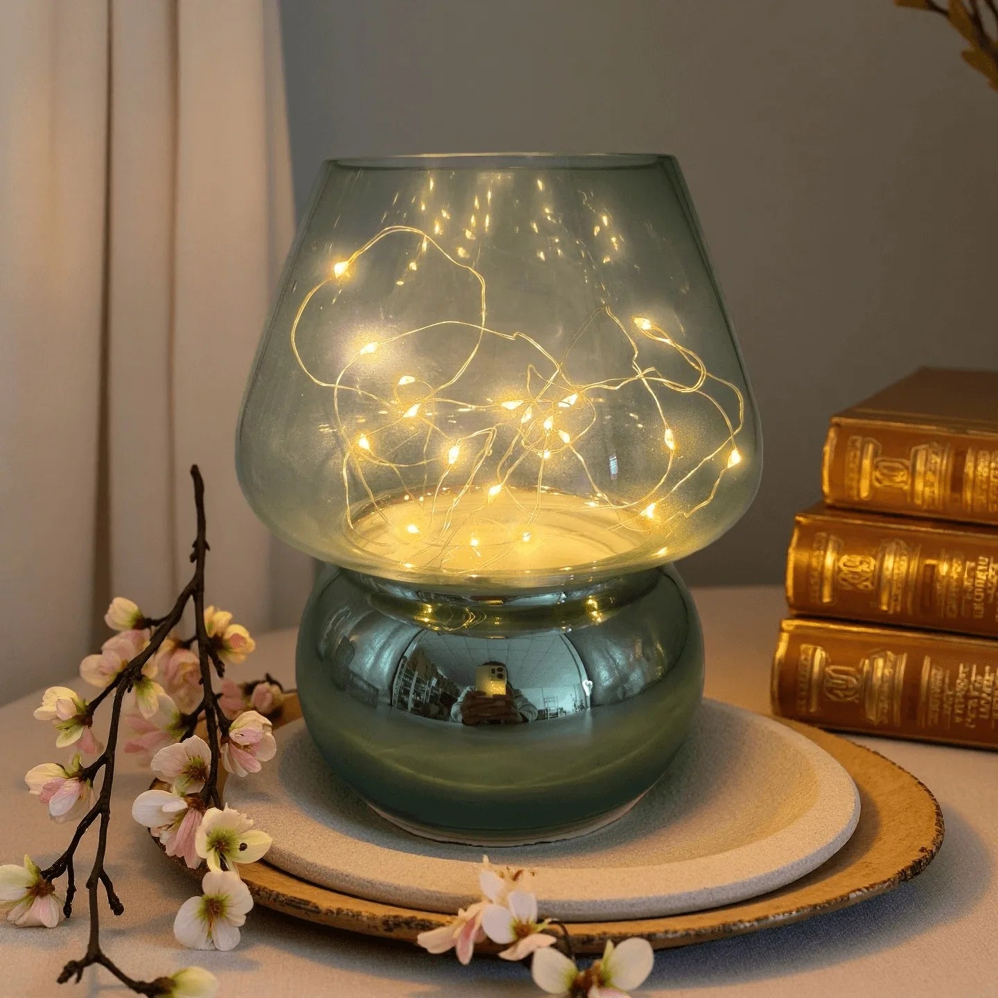 Glass Mushroom Table Lamp/ Battery Operated, Cute Mushroom Shaped LED Fairy Light, Portable Mini Glass Night Light for Bedroom Decor/ Corner Ambient Lighting, Battery Powered (Battery Not Included)