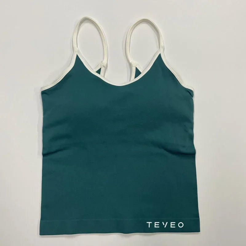 TEVEO – Yoga Outfits with Curves for Females, Ensemble for Sports with Breathable Fabric