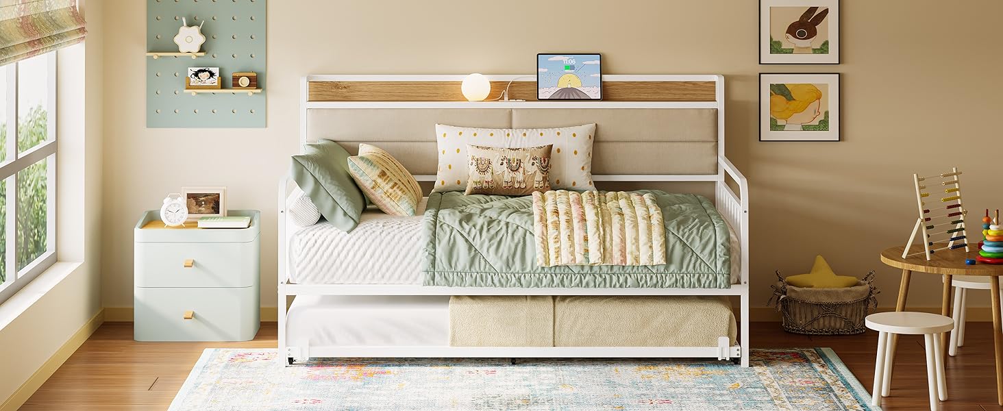 Daybed with Trundle, Living Room, Bedroom